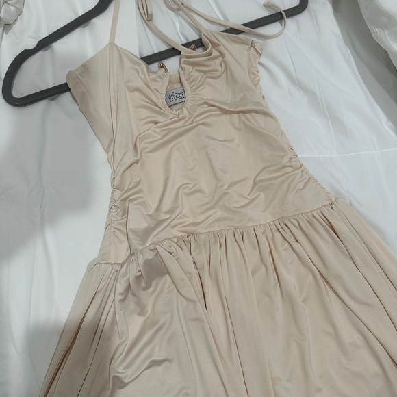 Oh Polly cream halter dress with gold detail worn once size 6 - Picture 2 of 2